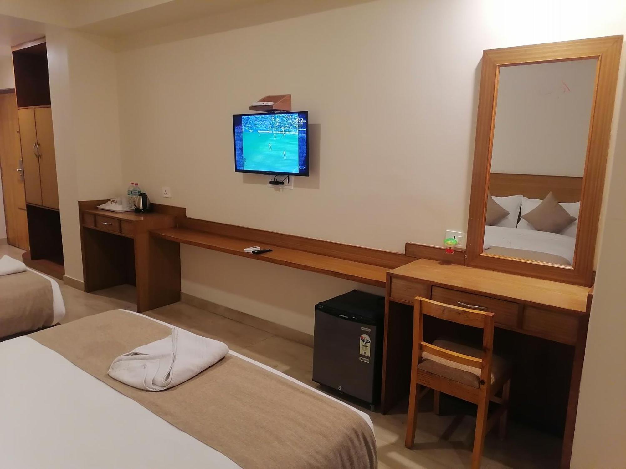 Urban Boutique Hotel Покхара Екстер'єр фото