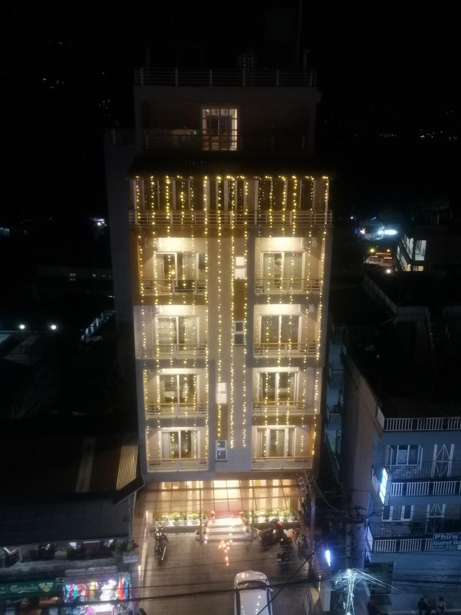 Urban Boutique Hotel Покхара Екстер'єр фото